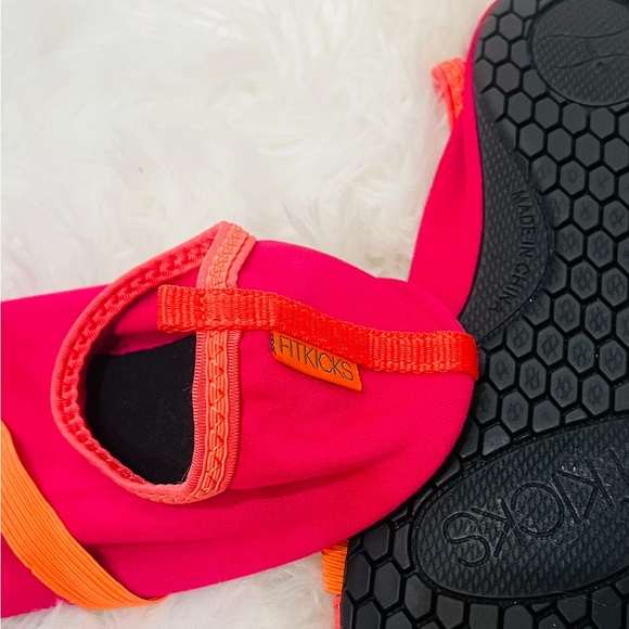 FITKICKS PINK/ORANGE ELASTIC SHOES SIZE Large YOGA SHOES - Picture 3 of 7
